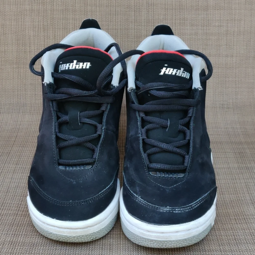 Jordan BigFund GSSize 4.5Y Big Kids SneakersColor Black/Metallic Silver/…